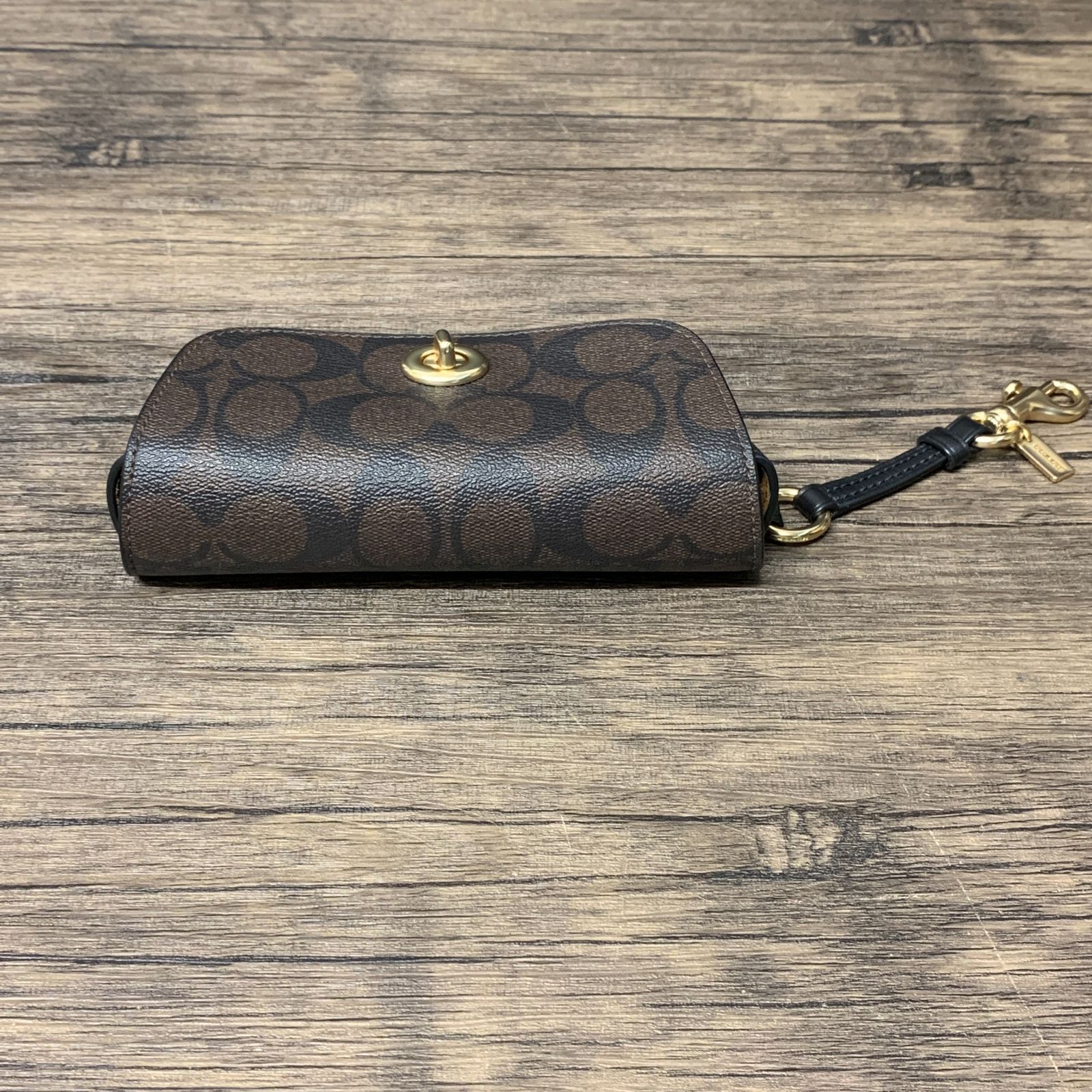むつ85-051561] [併売] COACH シグネチャー メガネケース 73639 - メルカリ