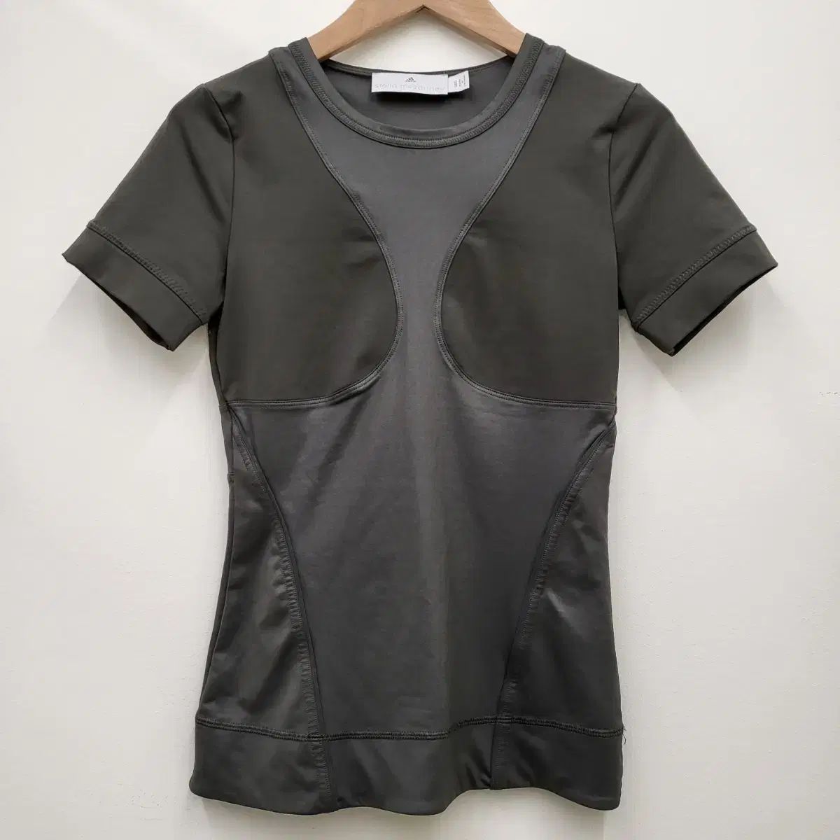 アディダス ステラー マッカートニー 半袖 Tシャツ