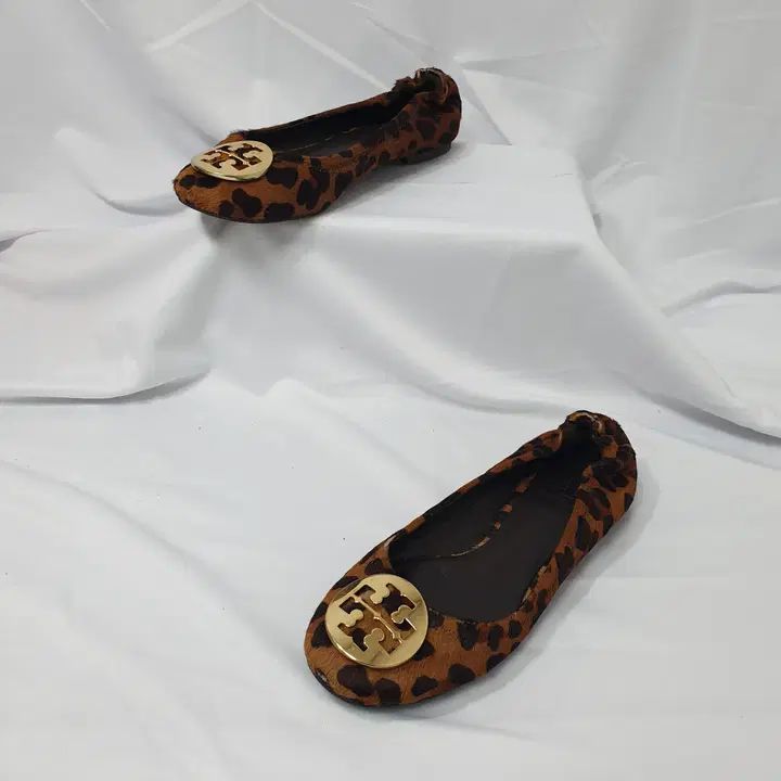 ドゥーハヴィンテージ 7m 240 Tory Burch レア カーフレザー フラット バレエ シューズ