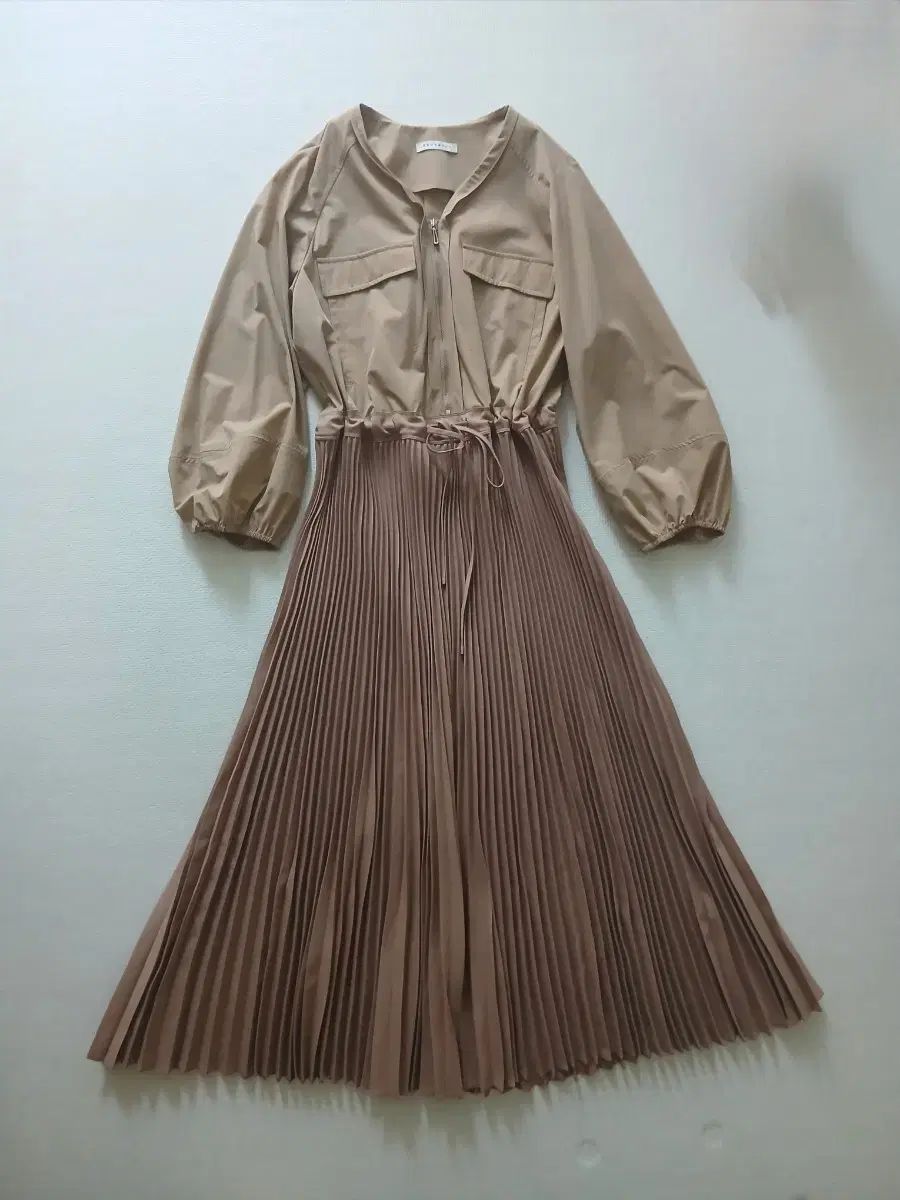 RENEEVON 21 ジップアップ シャーリング Long ONE PIECE