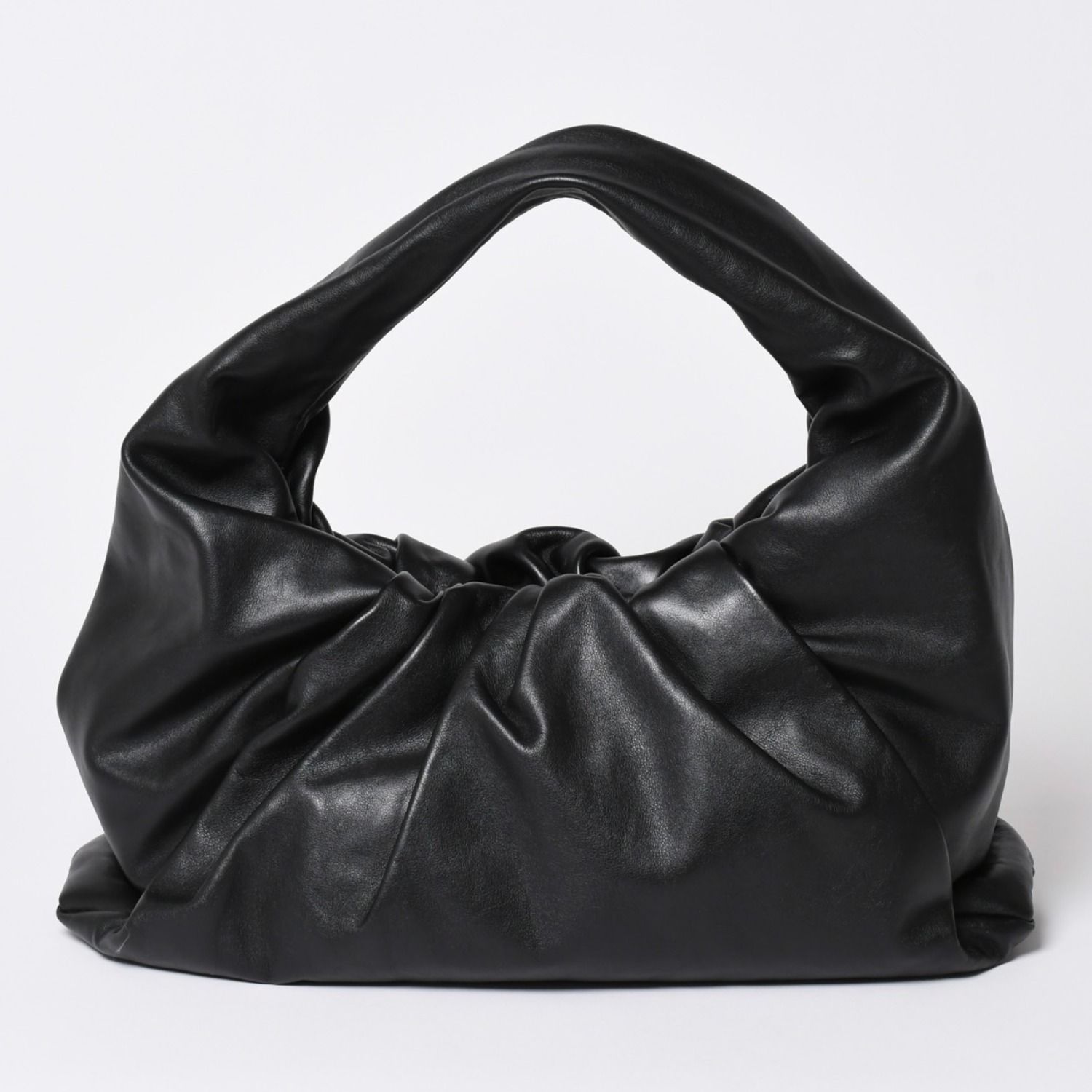 極美品 BOTTEGA VENETA ボッテガヴェネタ レザー ハンドバッグ ザ ショルダー ポーチ ハンドバッグ ブラック 610524 中古 4a002086