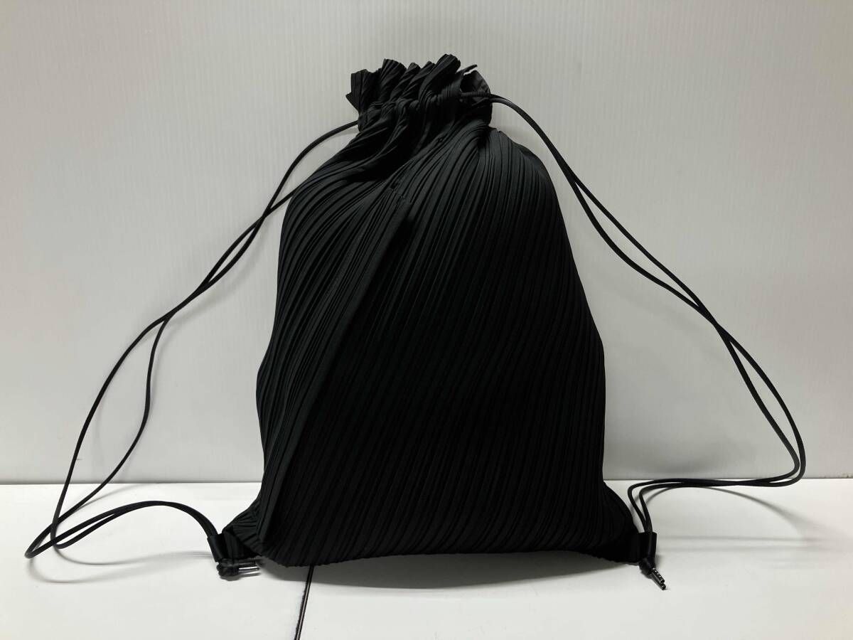 PLEATS PLEASE PLEASE PP62-AG512 ISSEI MIYAKE Knapsack Black Black