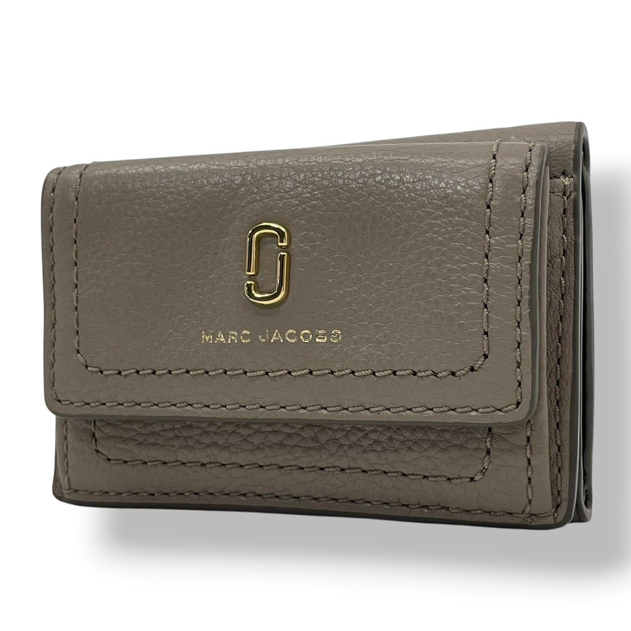 【美品】 マークジェイコブス MARC JACOBS 三つ折り財布 ミニ財布 コンパクトウォレット レザー 本革 グレー 灰色 ダブルJロゴ 金具 ゴールド ビンテージ クラシック エレガント 上品 レディース お出かけ 定番 人気 アイテム M2