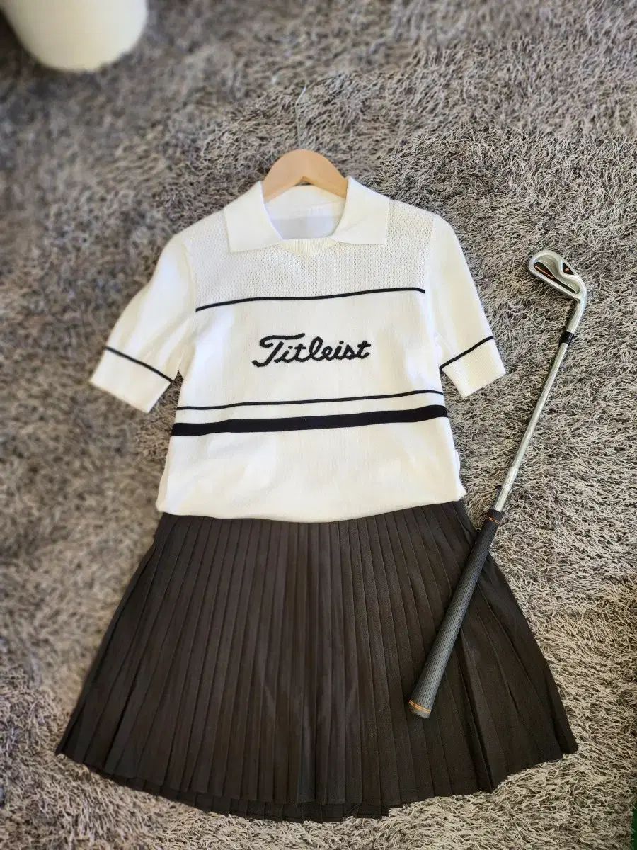 Titleist(タイトリスト) ゴルフウェア トップス + プリーツ スカート S