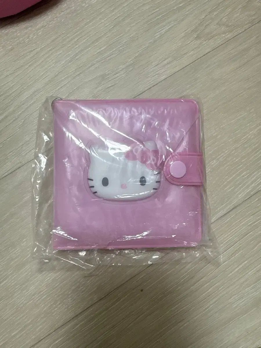 ハローキティ アイラブシリーズ 財布
