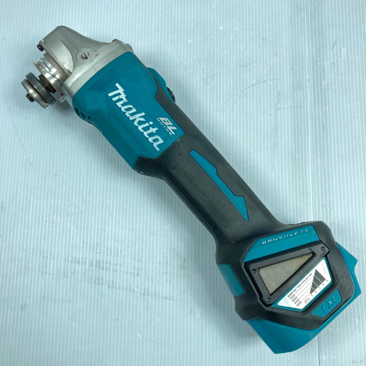 MAKITA マキタ 18V 100mm 充電式ディスクグラインダ 本体のみ ※バッテリ・充電器なし GA412D ブルー