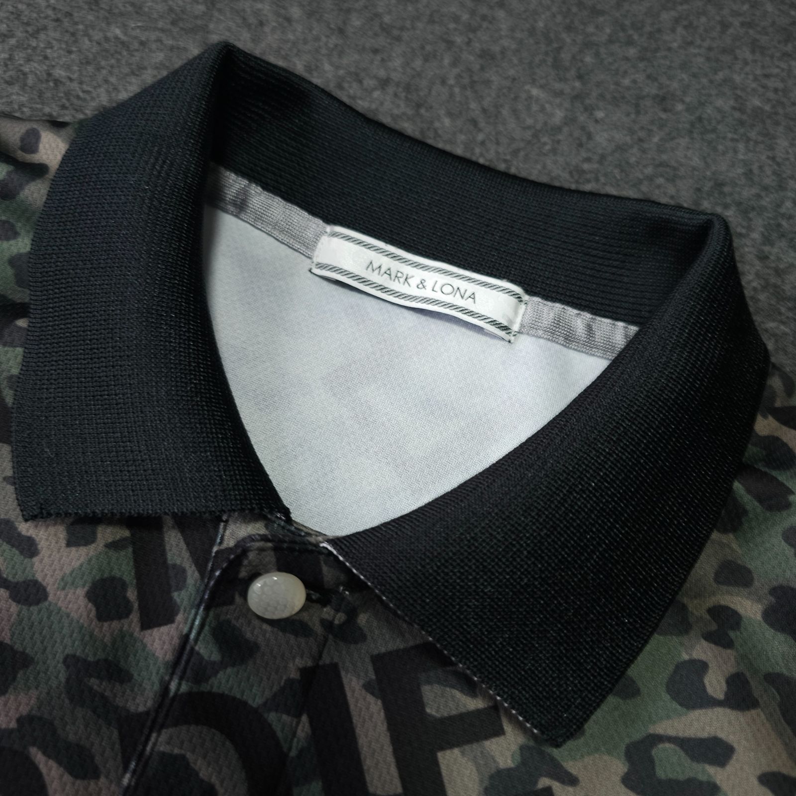 👌値下げ交渉受付中】美品 MARK&LONA カモフラ柄 ロゴネーム 総柄 半袖