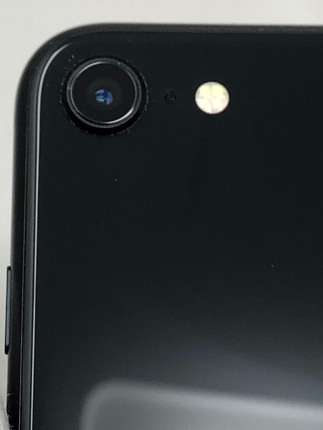 iPhone SE 2世代 64GB ブラック 中古 バッテリー83% - メルカリ