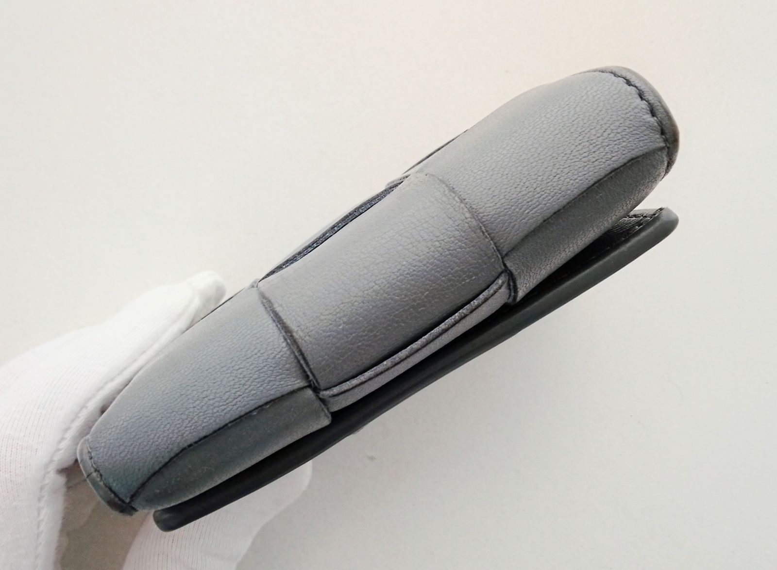 ARA08 ボッテガヴェネタ カセット コンパクトウォレット 3つ折り財布 ゴールド金具 ARA08 ボッテガヴェネタ カセット コンパクトウォレット 3つ折り財布 ゴールド金具