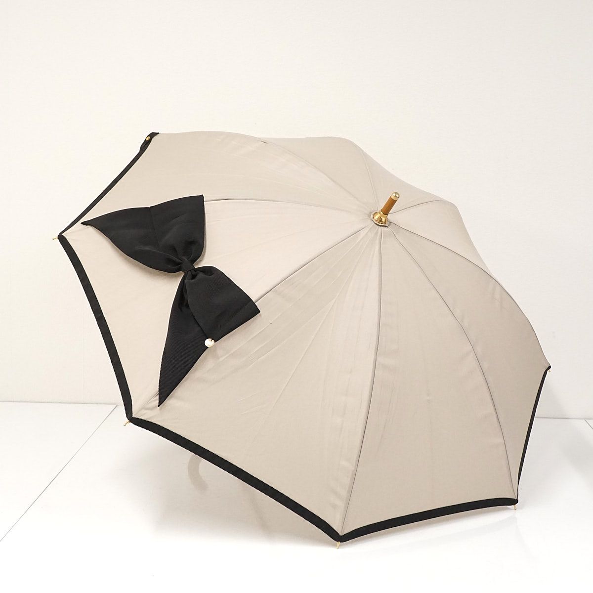 日傘 Athena new york アシーナニューヨーク USED美品 キンバリーリボン ベージュｘブラック クラシカル エレガント UV 47cm S3885