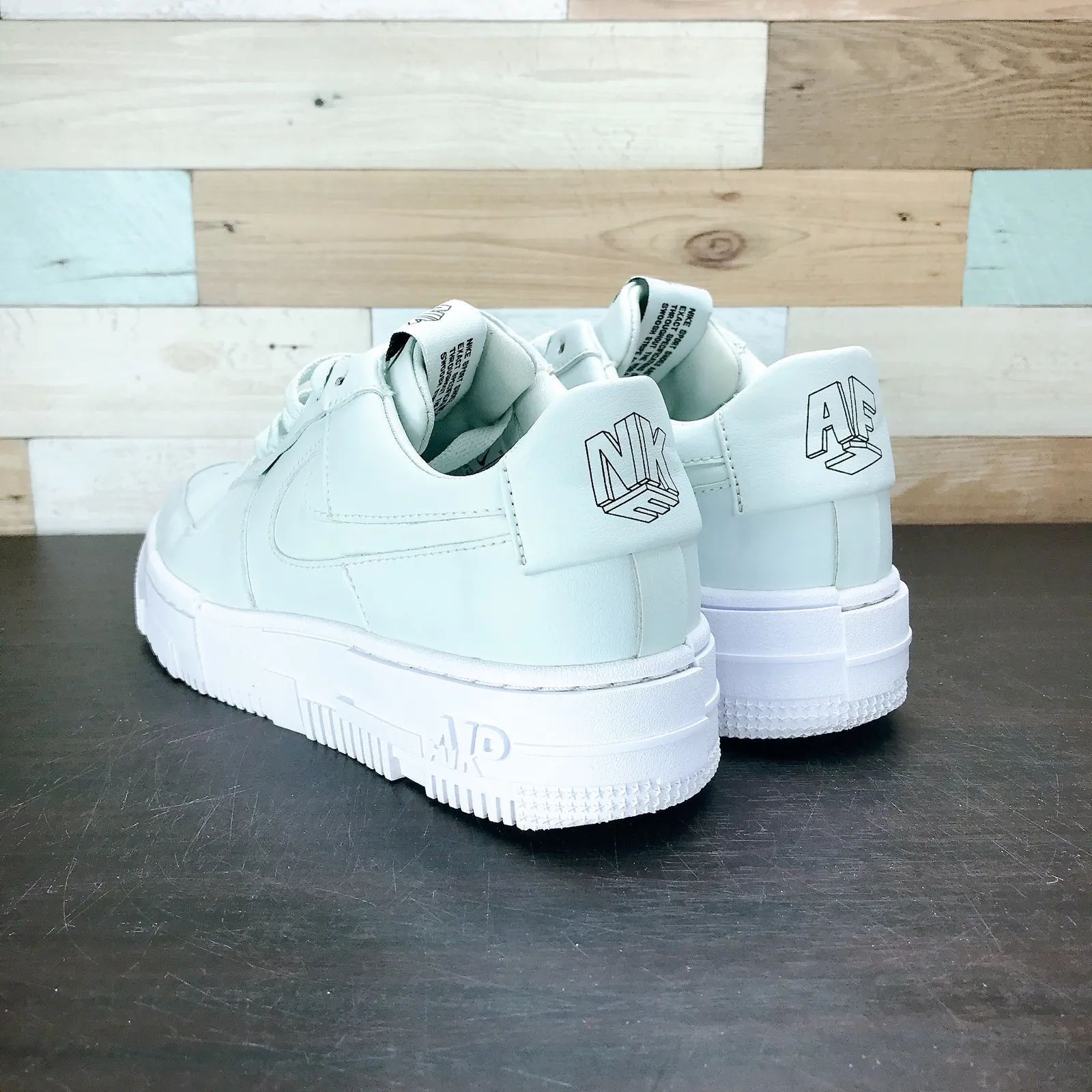 NIKE AIR FORCE 1 PIXEL ナイキ エア フォース 1 ピクセル グレー 