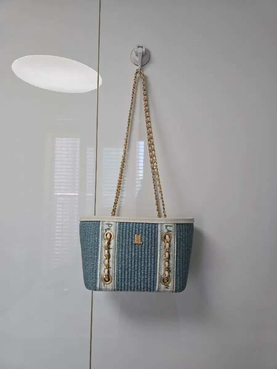 ランバン LANVIN ラタンショルダーバッグ兼クロスバッグ(ほぼ新品)ハンドサム タイム マイン