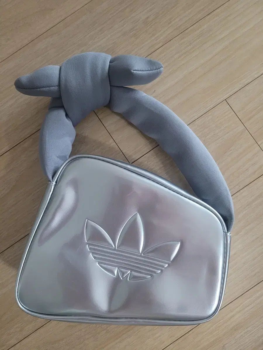 アディダス ミニ トートバッグ