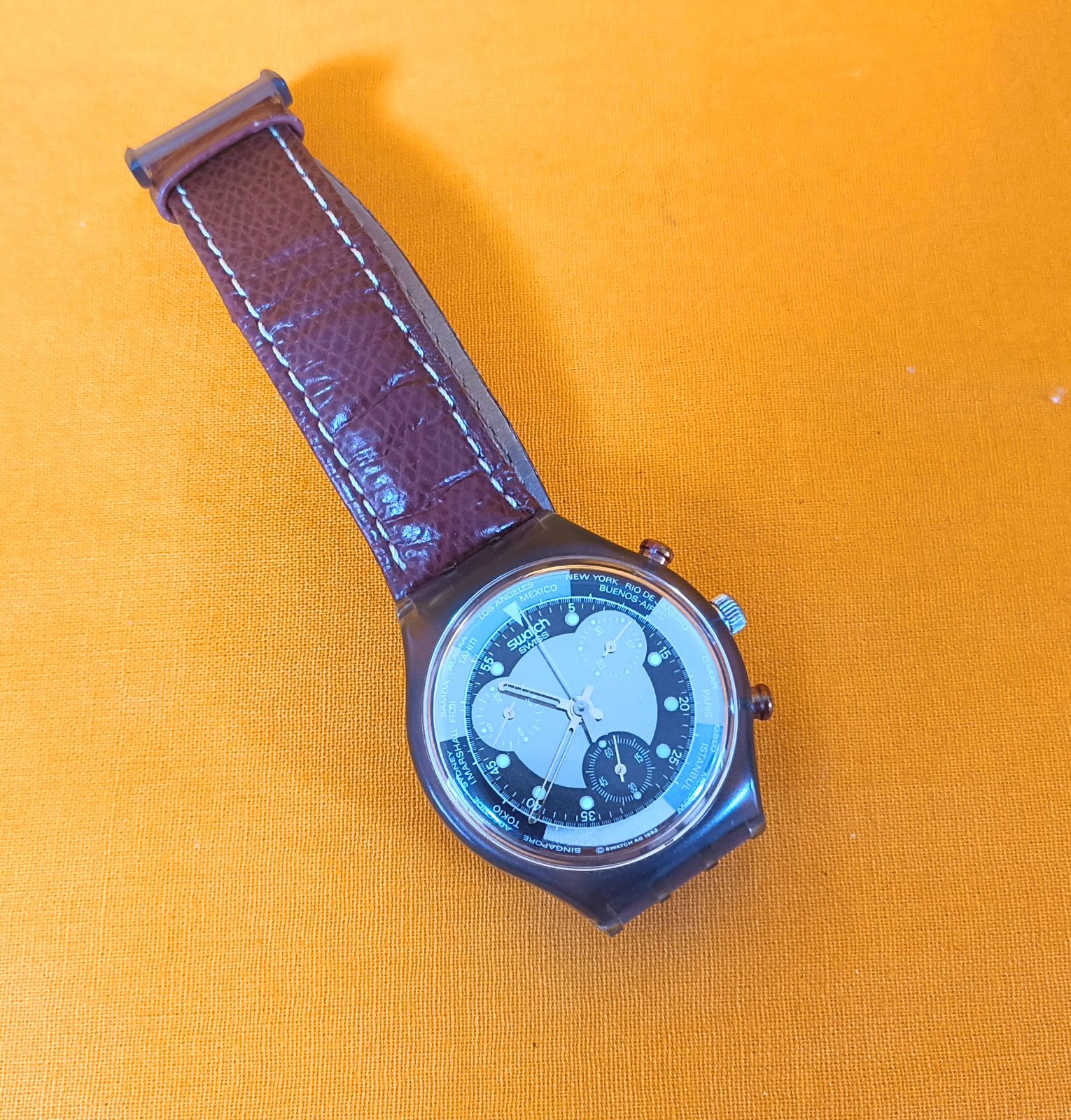 swatchアナログ時計 ジャンク品 ブラウンレザー スウォッチ ウォッチ 
