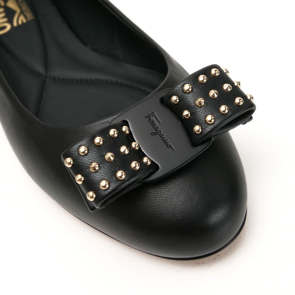 □美品□Salvatore Ferragamo サルヴァトーレフェラガモ Varina
