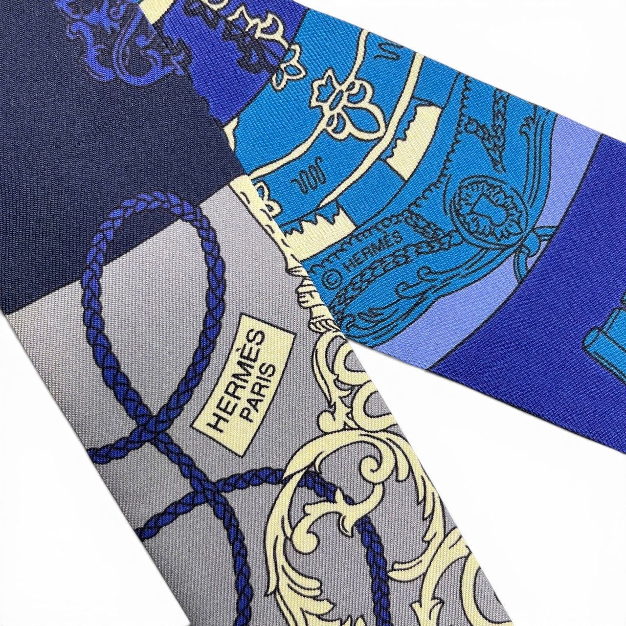 エルメス 鍵への螺旋 Tours De Cles HERMES ツイリー エルメス ツイリー 鍵への螺旋 Tours De Cles グレー/モーヴ/ホワイト