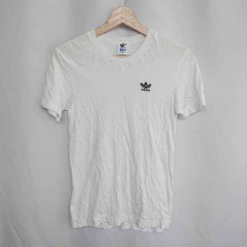 ◇ ⊂ adidas アディダス トレフォル ブランドロゴ刺繍 キッズ 子供服 半袖 Tシャツ サイズ160 ホワイト 男の子 E 【1409240058236】