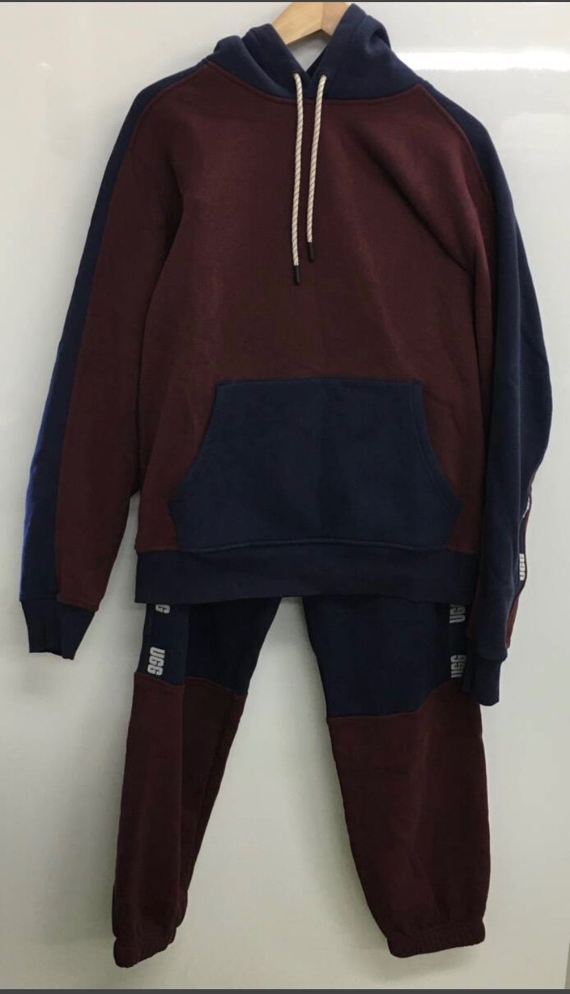 服　UGG　アグ　フーディ　スウェット　上下セット　バーガンディフーディ　（24895）