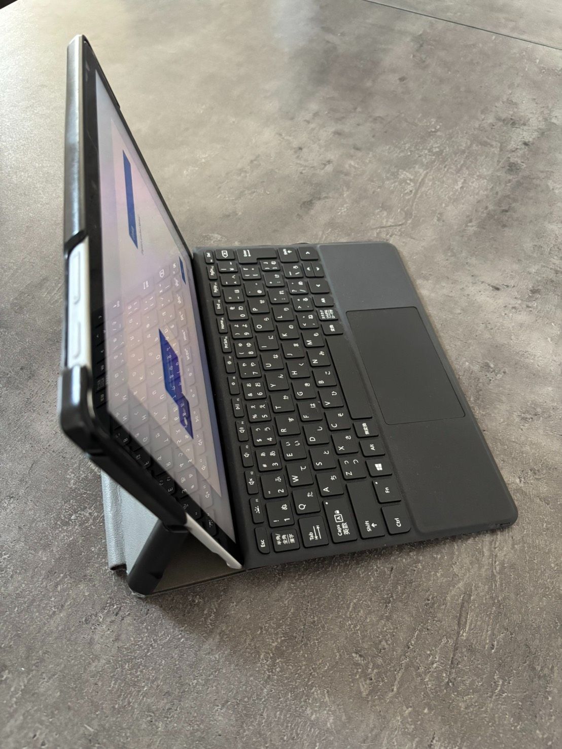 Surface Go2 Windows11 初期化済　キーボード&ケース付セット 初期化済】Microsoft Surface Go 2 128GB / 8GB キーボード付 ケース付