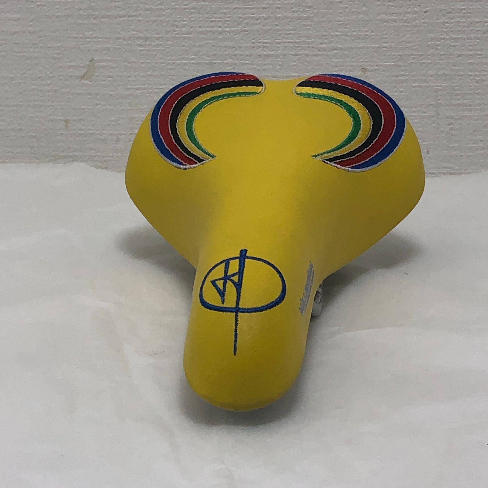 Selle San Marco Millennium Race サドル 美品 San Marco MILLENNIUM RACE サドル イエロー 刺繍 ビンテージ