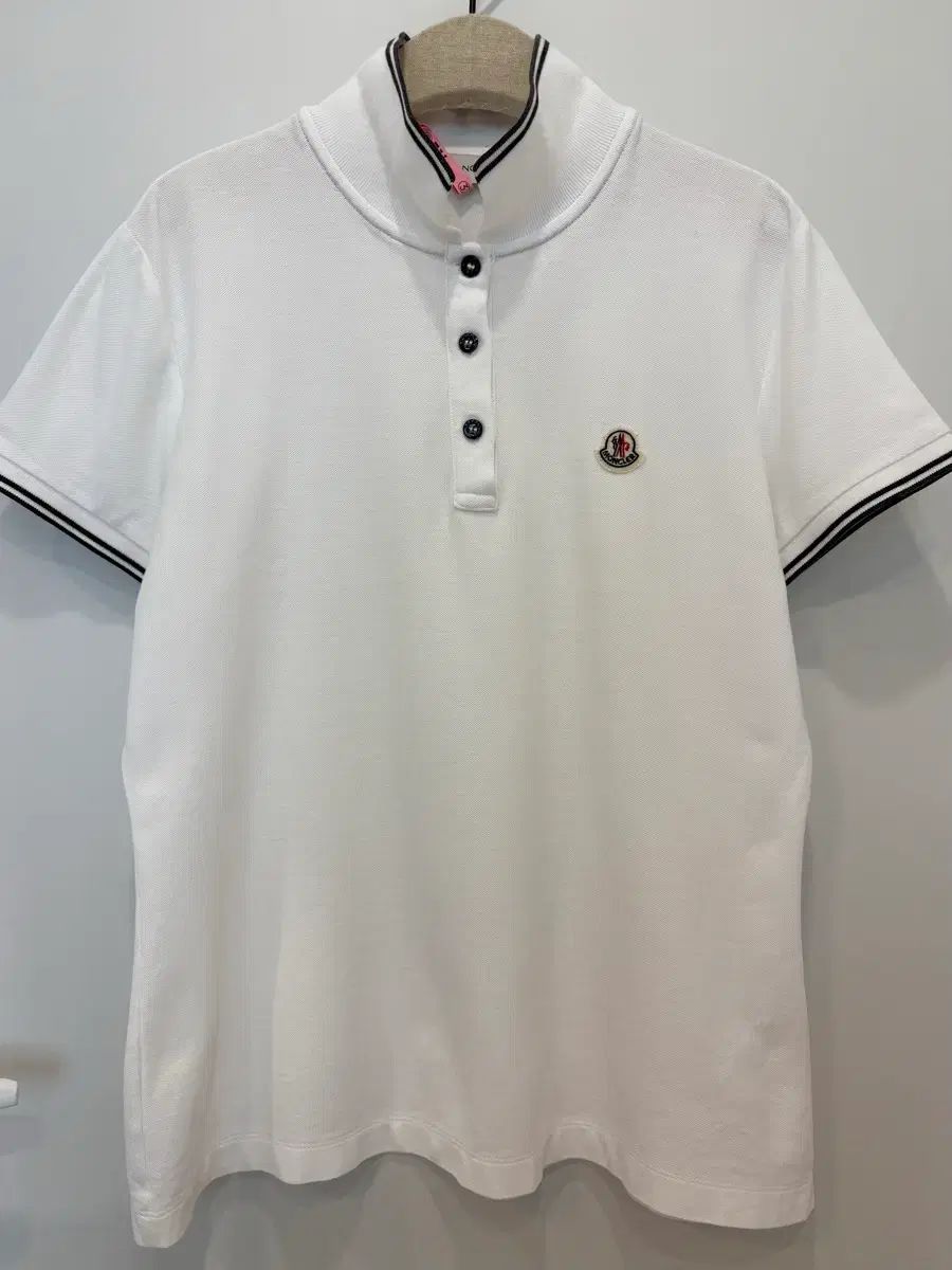 ドライ完了) モンクレール 白 カラーTシャツ レディース Mサイズ/55 66 (正規品)