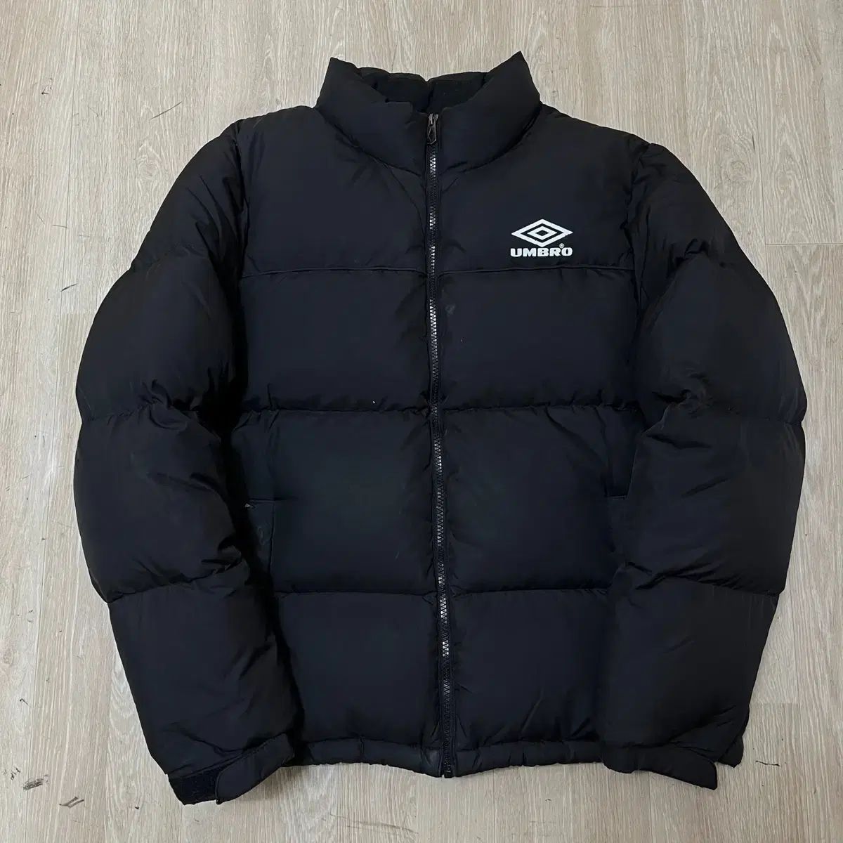 アンブロ ビックロゴ ダック ダウン パファー ショートダウン L/100