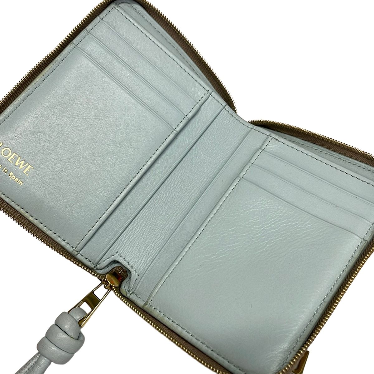 LOEWE(ロエベ) 2つ折り財布 - グレージュ×ライトブルー ラウンドファスナー レザー LOEWE(ロエベ) 2つ折り財布 - グレージュ×ライトブルー ラウンドファスナー レザー