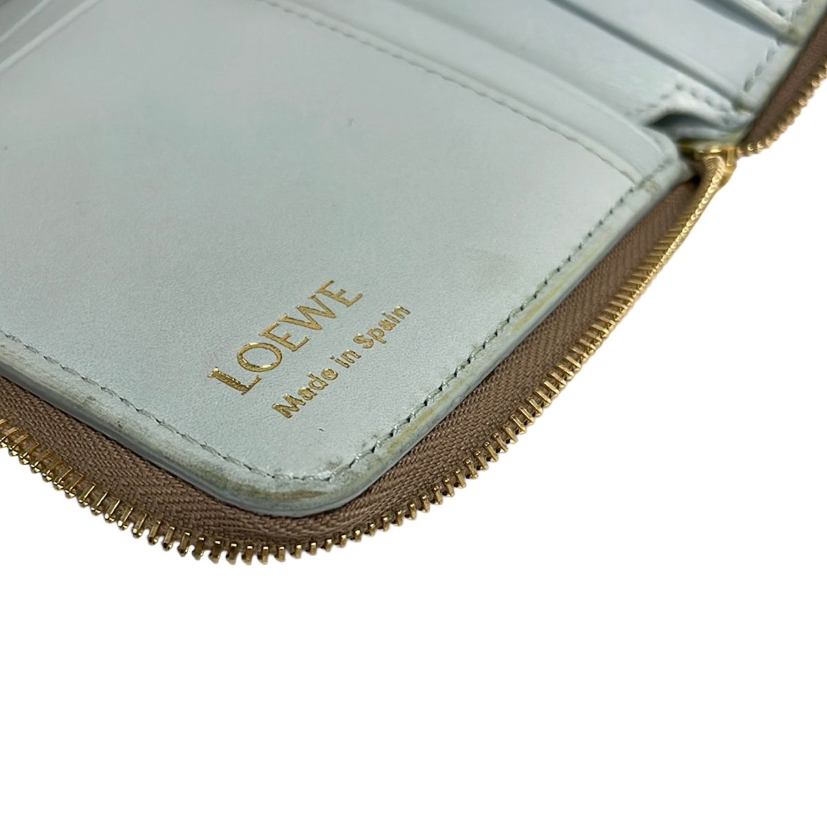 LOEWE(ロエベ) 2つ折り財布 - グレージュ×ライトブルー ラウンドファスナー レザー LOEWE(ロエベ) 2つ折り財布 - グレージュ×ライトブルー ラウンドファスナー レザー