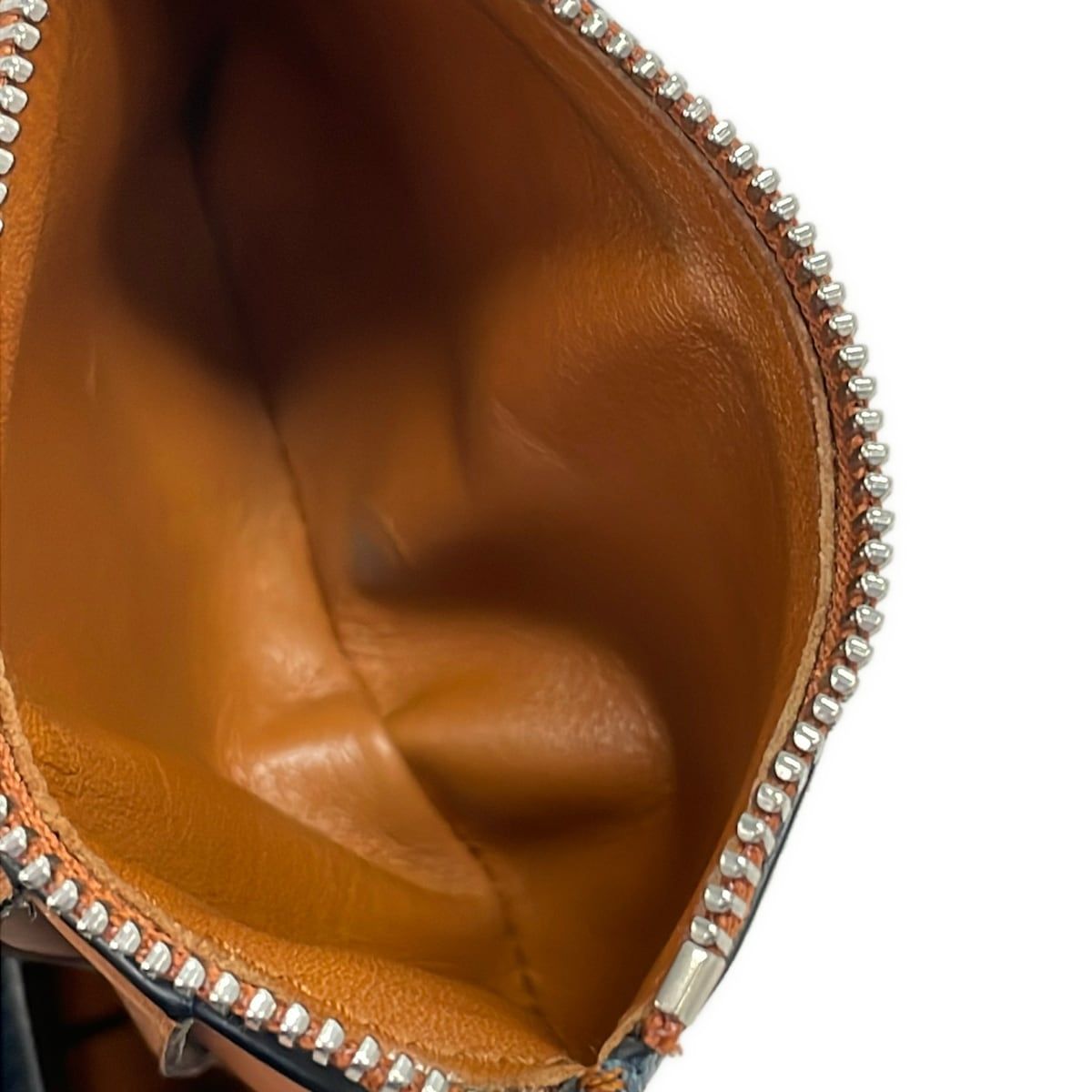 LOEWE(ロエベ) 3つ折り財布 トライフォールド ウォレット ネイビー×ブラウン レザー LOEWE(ロエベ) 3つ折り財布 トライフォールド ウォレット ネイビー×ブラウン レザー