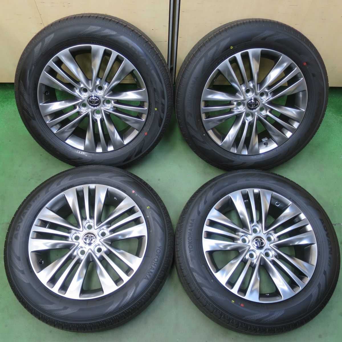 新車外し！26年トヨタ 40系 アルファード Zグレード 純正 225/60R18 