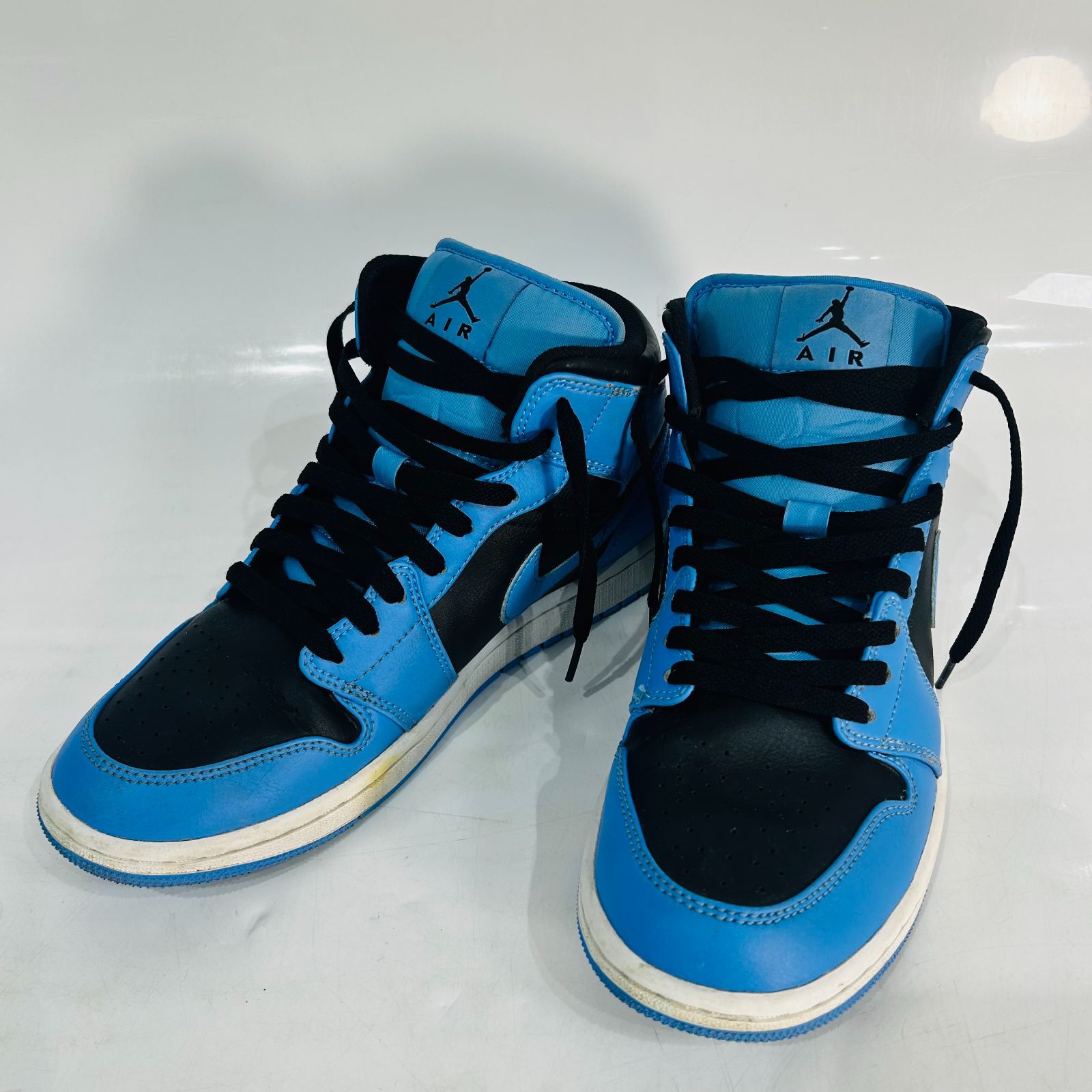 NC3545 ナイキ NIKE エアジョーダン1ミッド ユニバーシティブルー 25.5 