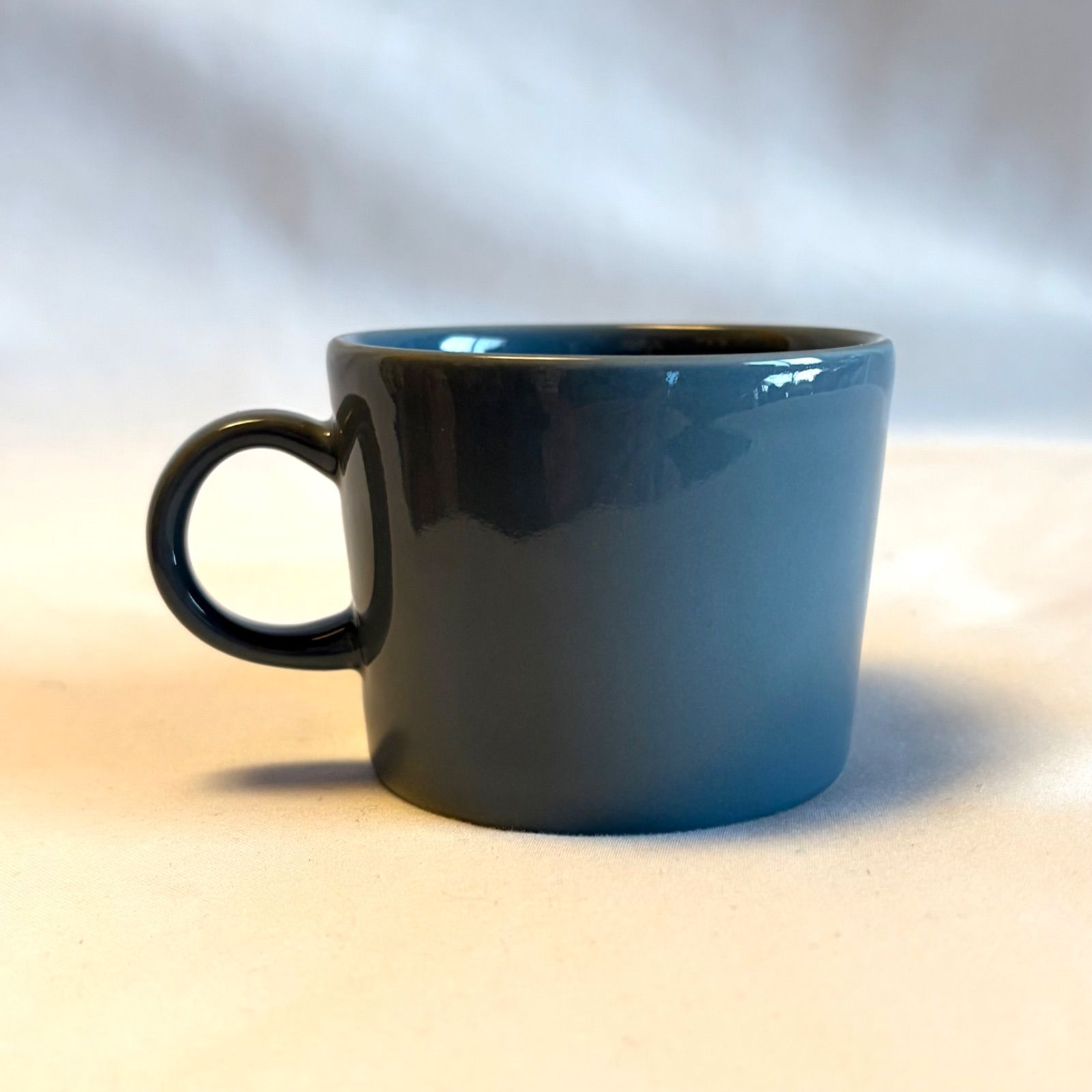 iittala-Arabia “TEEMA”（グレー）コーヒーカップ&ソーサー - メルカリ