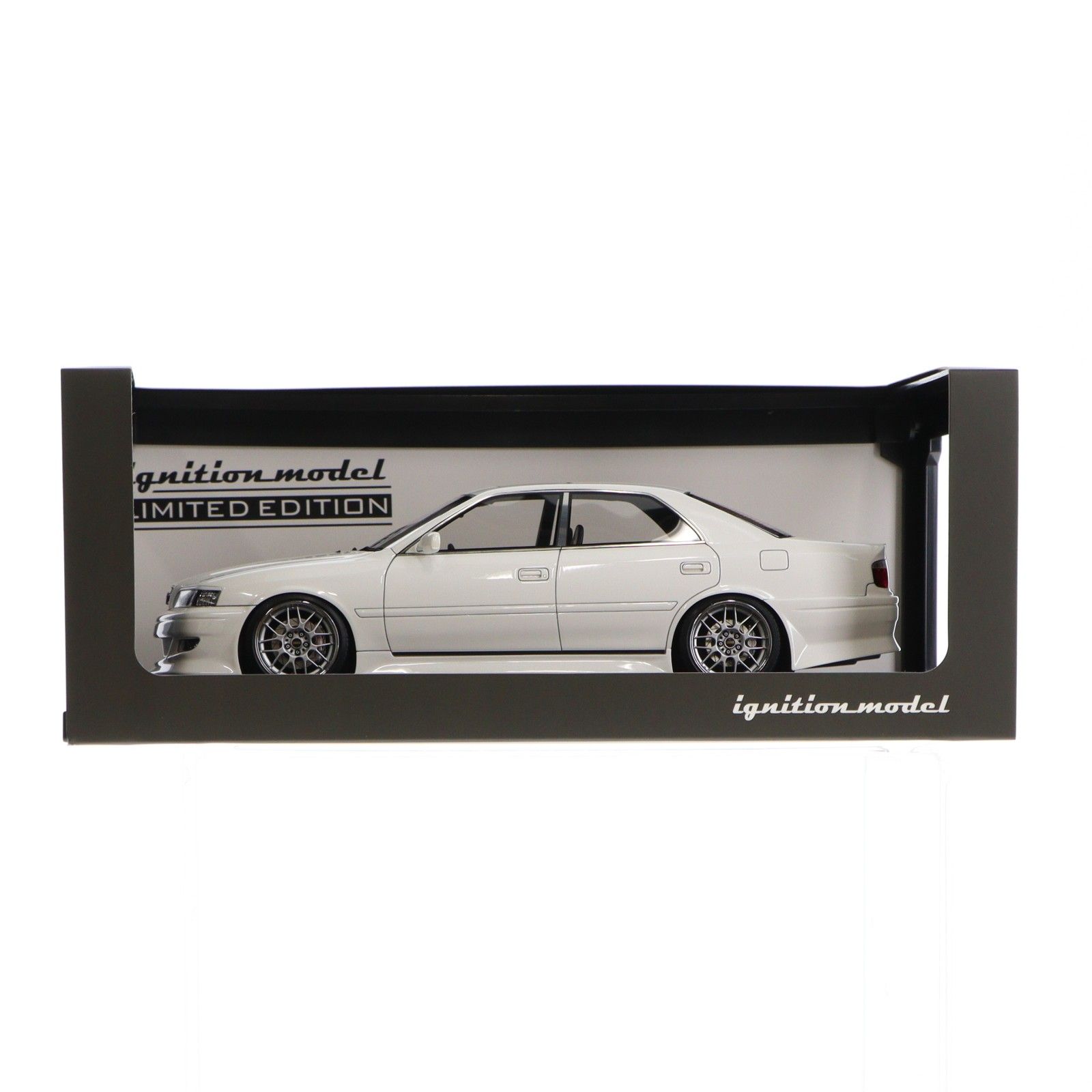 (再販) 1/18 VERTEX(ヴァーテックス) JZX100 Chaser(チェイサー) Pearl White(パールホワイト) With Engine 完成品 ミニカー(IG3313) ignition model(イグニッションモデル)