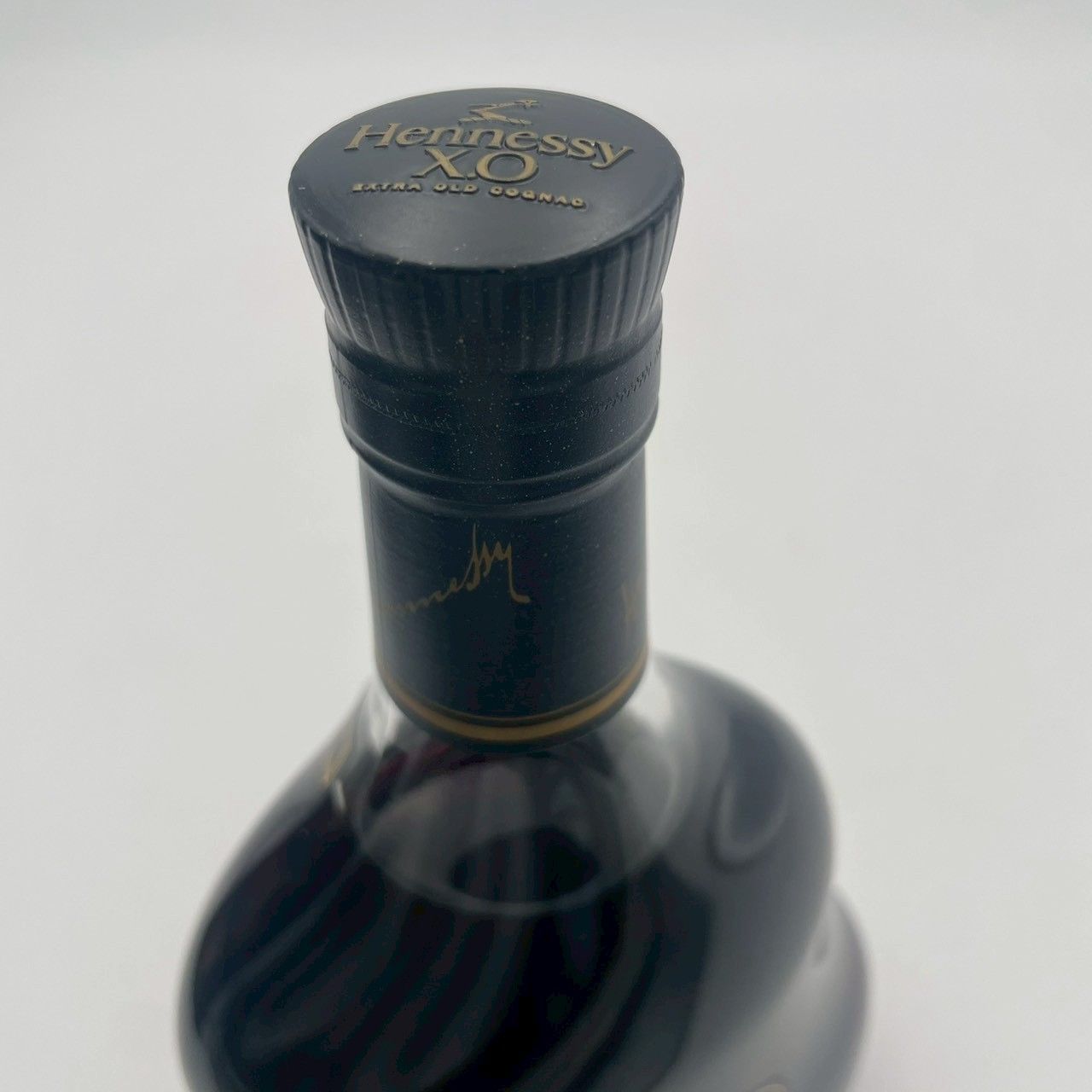 ヘネシー X.O 黒キャップ 700ml 古酒 紙箱付 - メルカリ