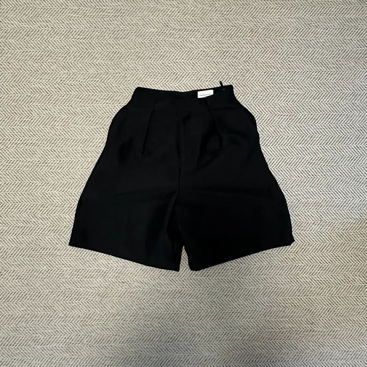 UNITED ARROWS ワイドショーツ