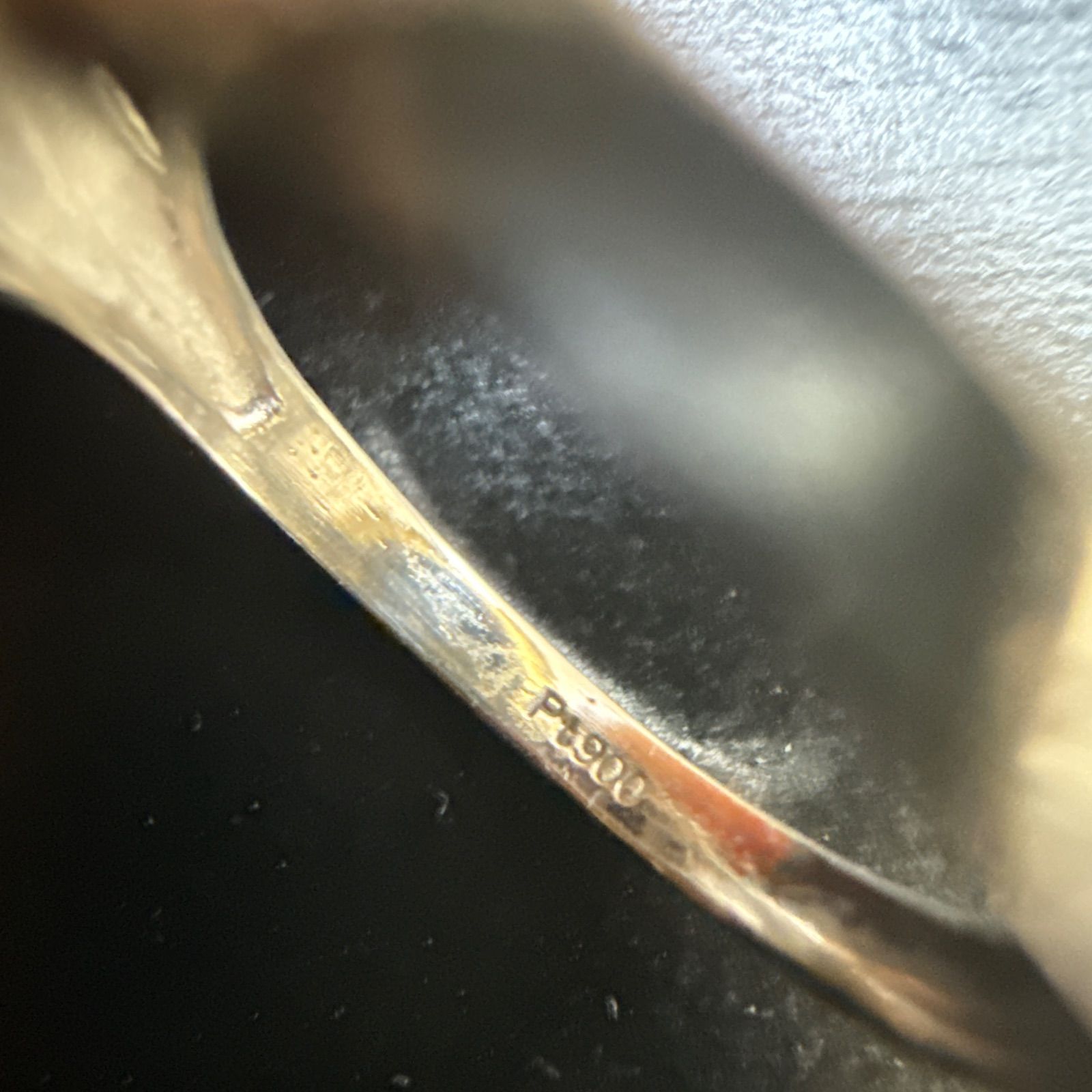 PT900天然サファイア0.65ct/ダイヤリング 3.6g #10 控えめデザイン！地 
