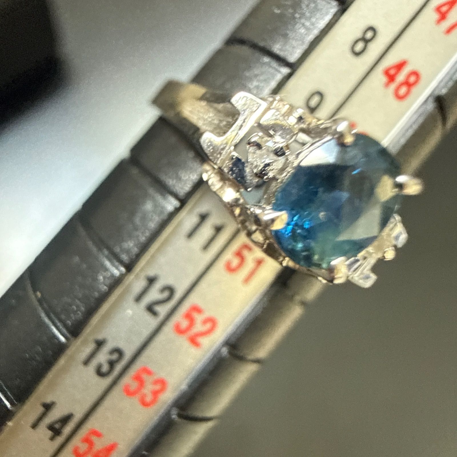 PT900天然サファイア0.65ct/ダイヤリング 3.6g #10 控えめデザイン！地 