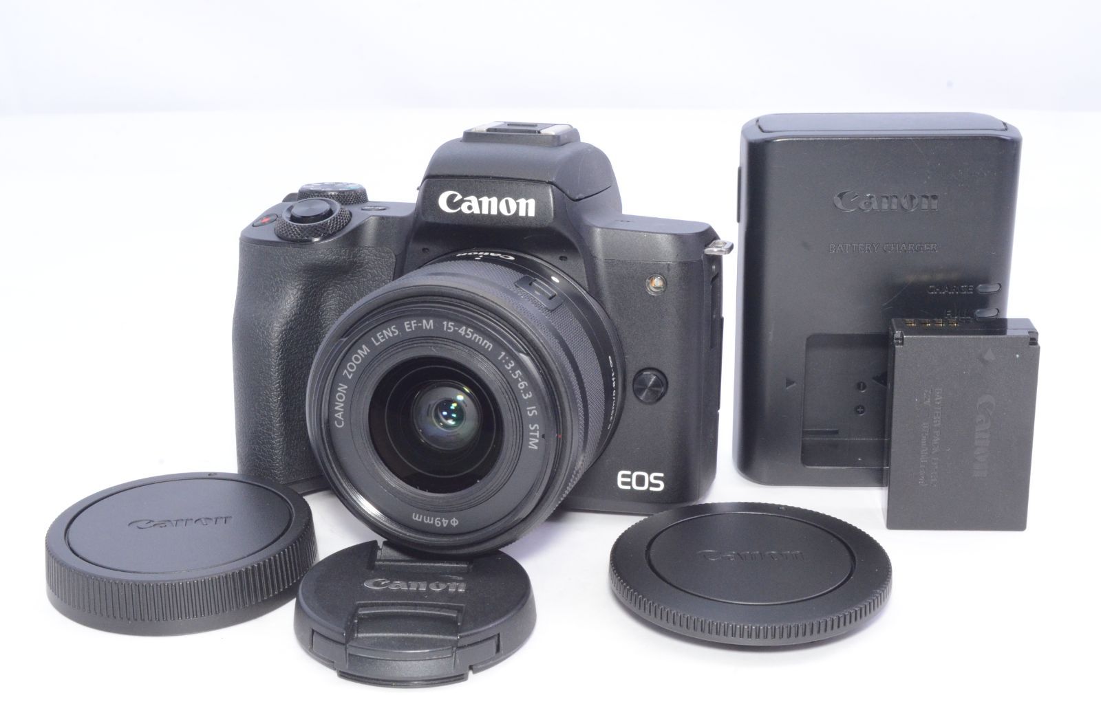 シャッター数1000回以下！Canon キャノン EOS Kiss M レンズキット ブラック