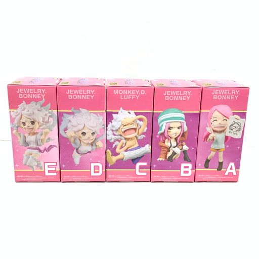 中古未開封】ワンピース ワールドコレクタブルフィギュア ジュエリー