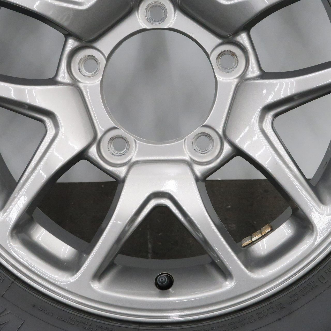 4本 スズキ ジムニー JB64W 純正 16インチ 5.5J+22 5H 139.7 