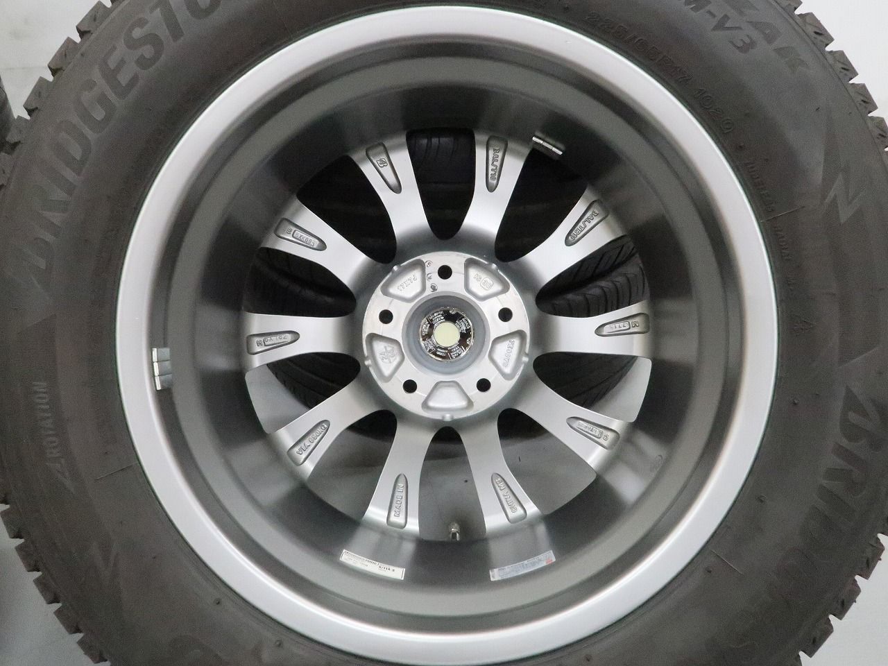 美品】 エクストレイル ハリアー RAV4 等 4本 社外 17インチ 7J+38 5H 