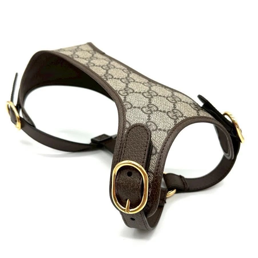GUCCI グッチ GGスプリーム ペット 小型犬 胴輪 ハーネス ベージュ GUCCI グッチ GGスプリーム ペット 小型犬 胴輪 ハーネス ベージュ