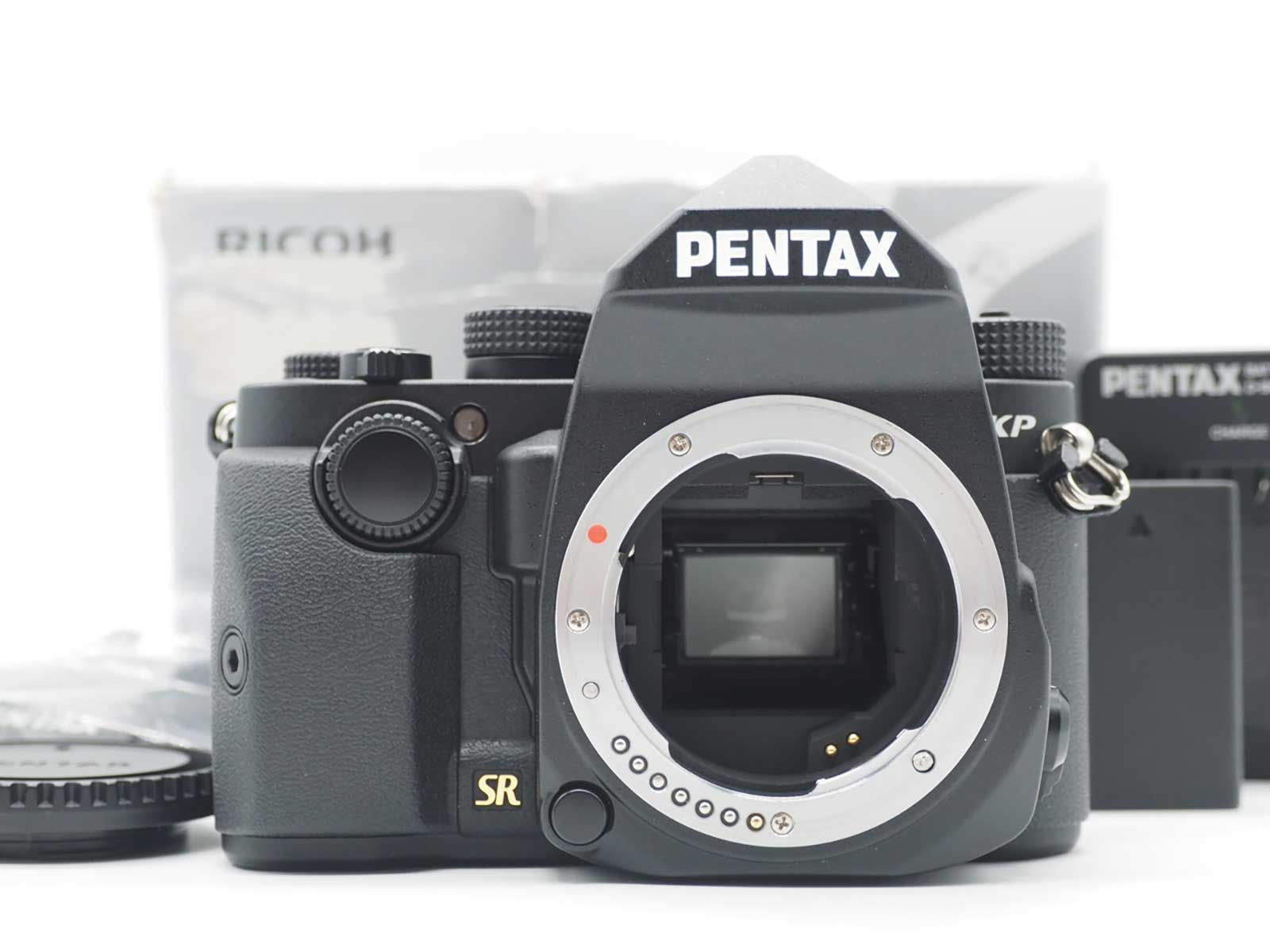 ペンタックス Pentax KP 24.3MP Digital SLR Camera Body 11882 Shots