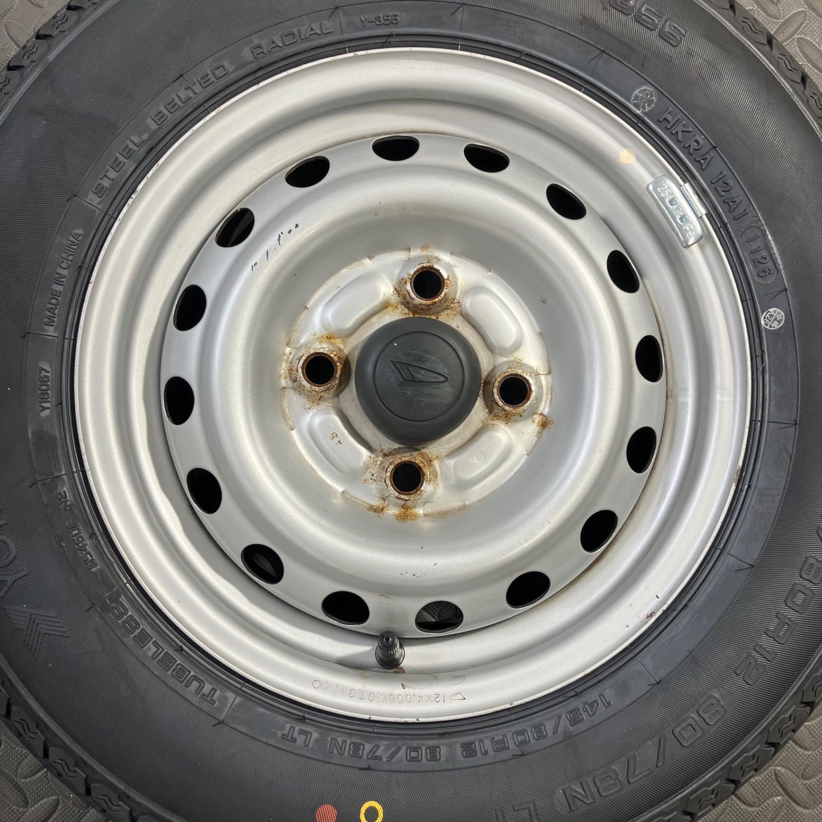 26年製 新品タイヤ 145/80R12 80/78N LT ヨコハマ スーパーバン356(夏