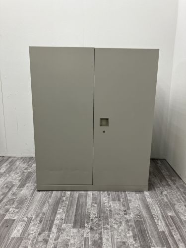 【中古品】オカムラ レクトラインシリーズ 両開き書庫 4B313F Z13 グレー