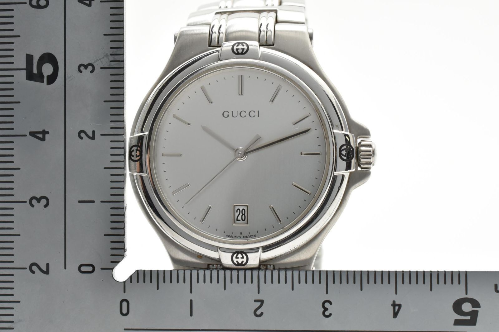 稼働品】グッチ 腕時計 9040M シルバー クオーツ デイト メンズ - メルカリ