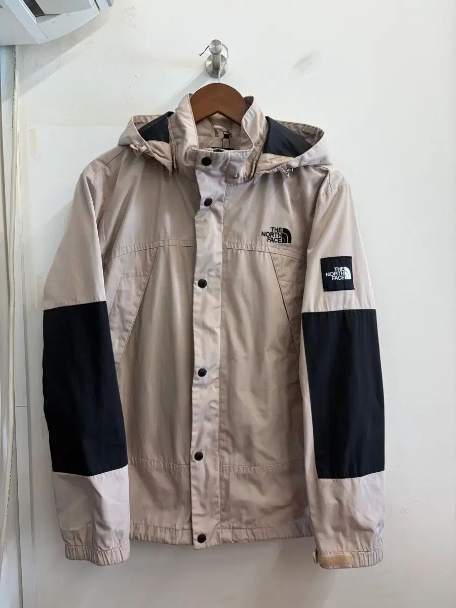 N245 THE NORTH FACE ザノースフェイス ウィンドブレーカー ジャケット