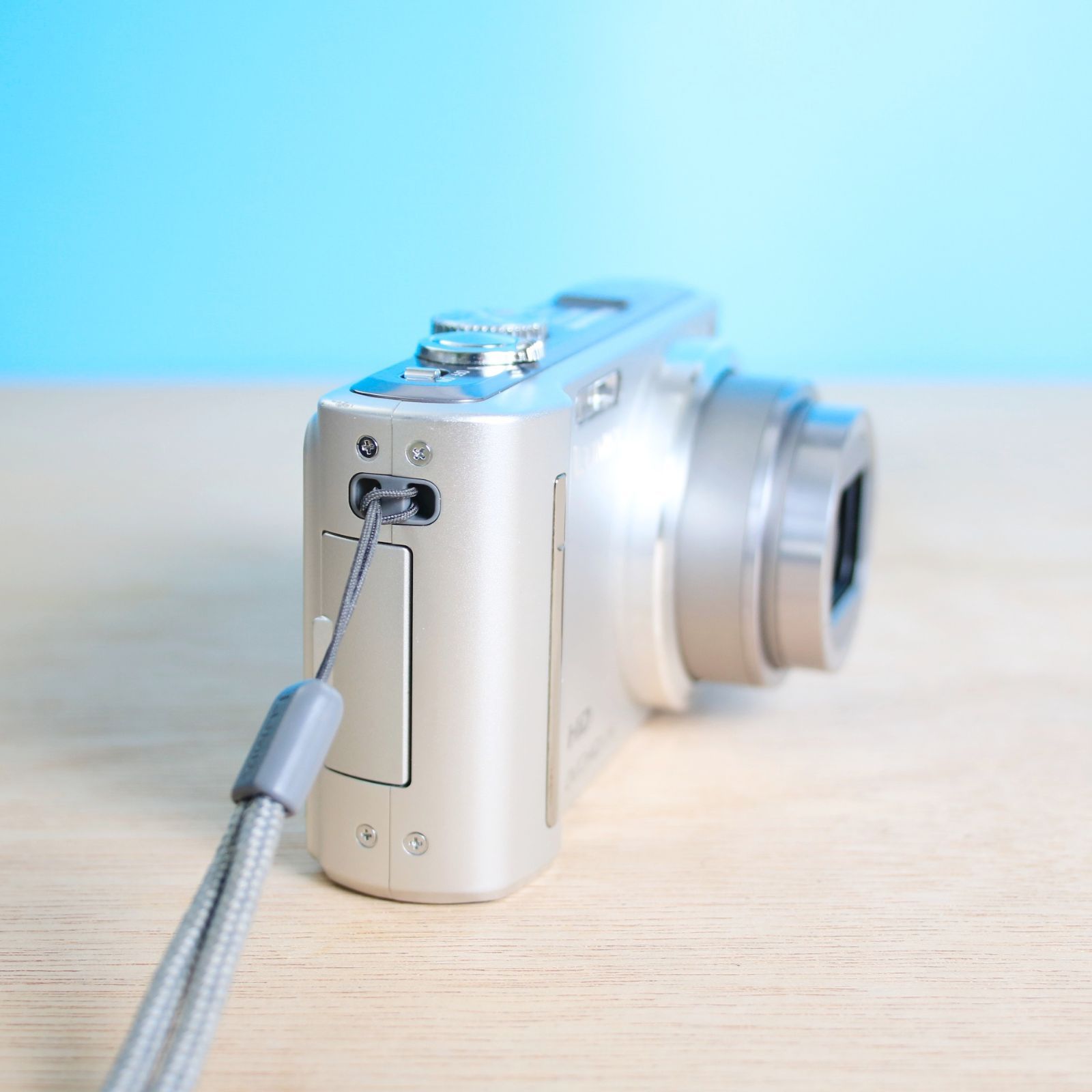 完動品❁美品 Panasonic DMC-TZ10 パナソニック オールドコンデジ 