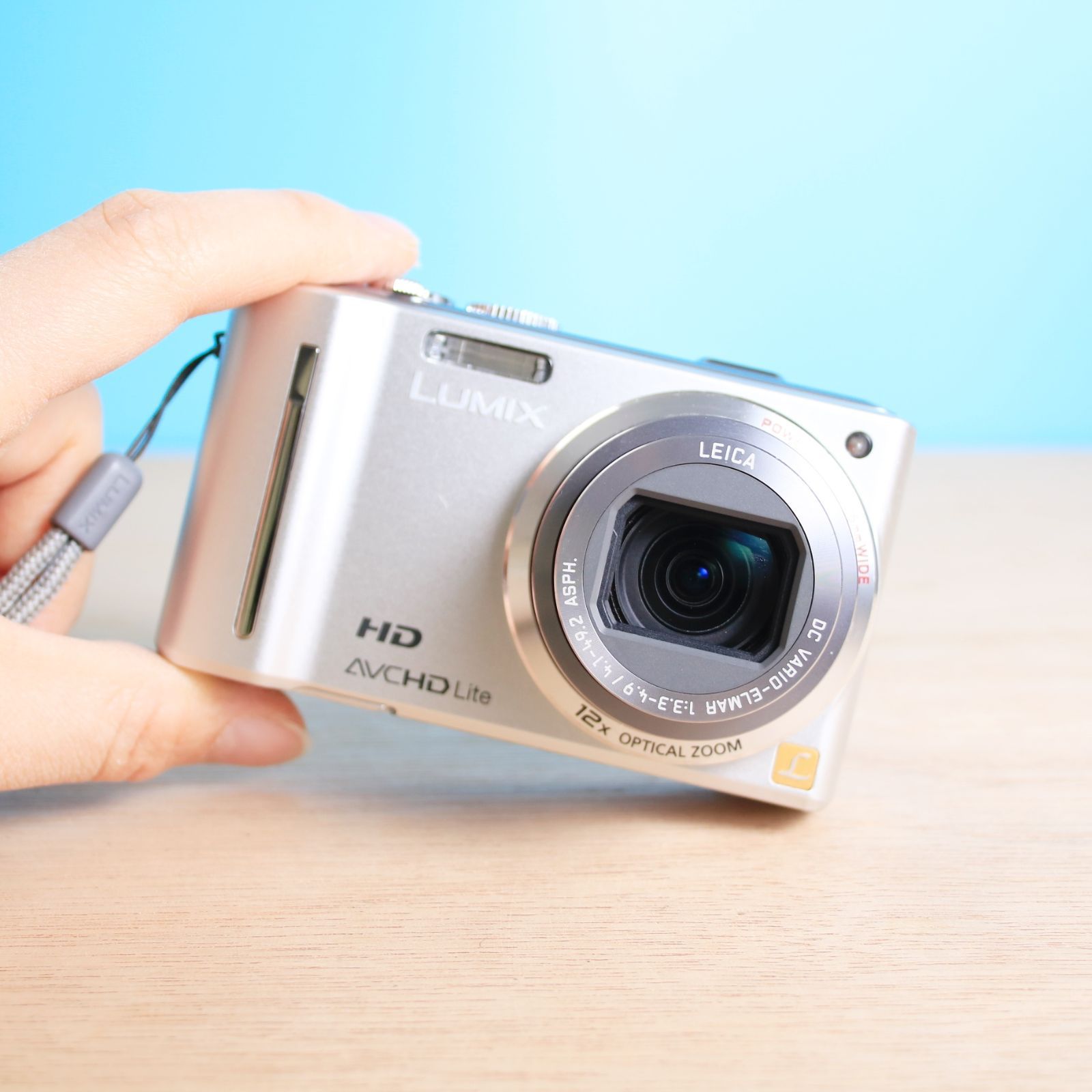 完動品❁美品 Panasonic DMC-TZ10 パナソニック オールドコンデジ シルバー ボディ コンパクト デジタルカメラ デジカメ 平成コンデジ SDカード H412