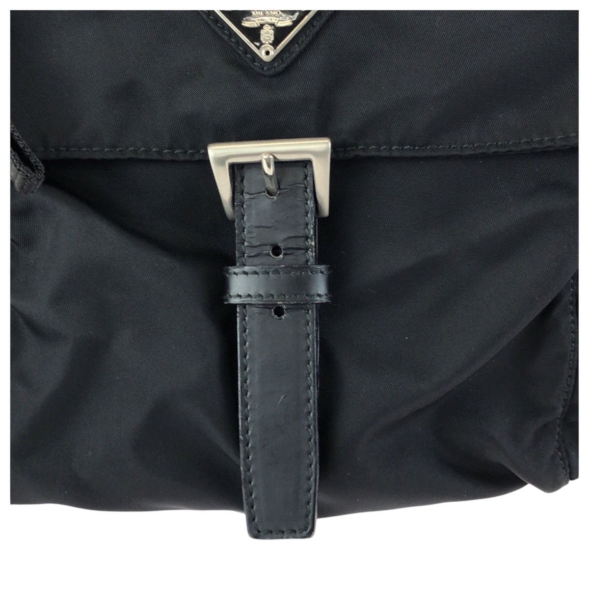 美品 PRADA プラダ テスート 三角ロゴプレート ブラック 黒 シルバー 